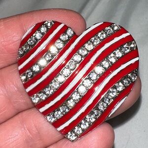Heart brooch pen with rhinestones red and striped